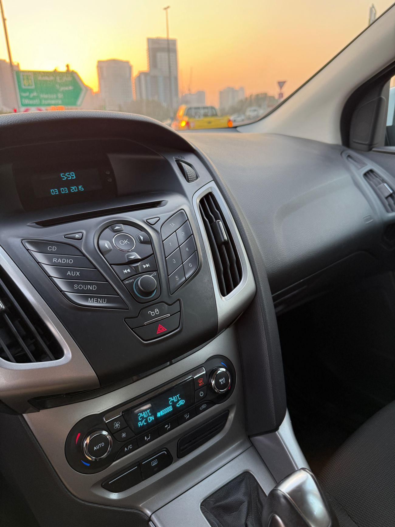 فورد فوكاس Ambiente 1.6L Hatchback