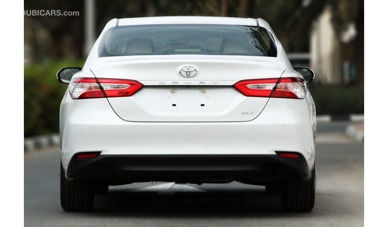 Toyota Camry 2.5 GLE AT - 2018