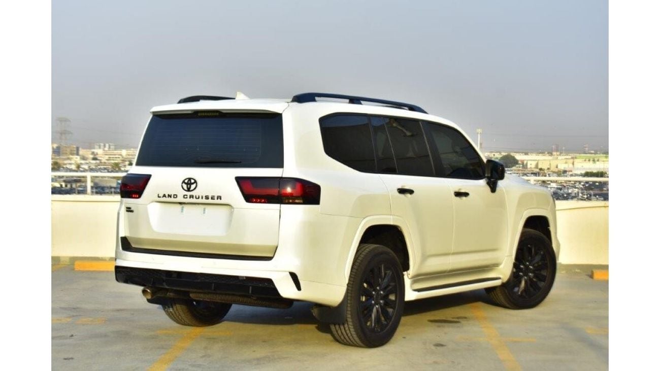 Toyota Land Cruiser 300 GXR Black Edition