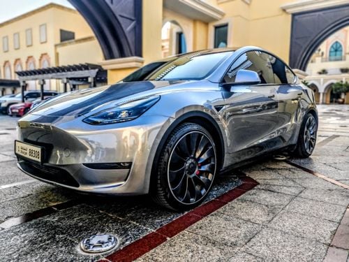 Tesla Model Y Performance (AWD)