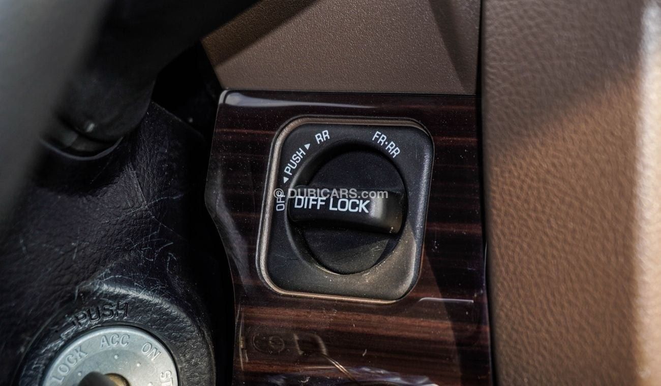 Toyota Land Cruiser Pick Up LX 4.0 L V6