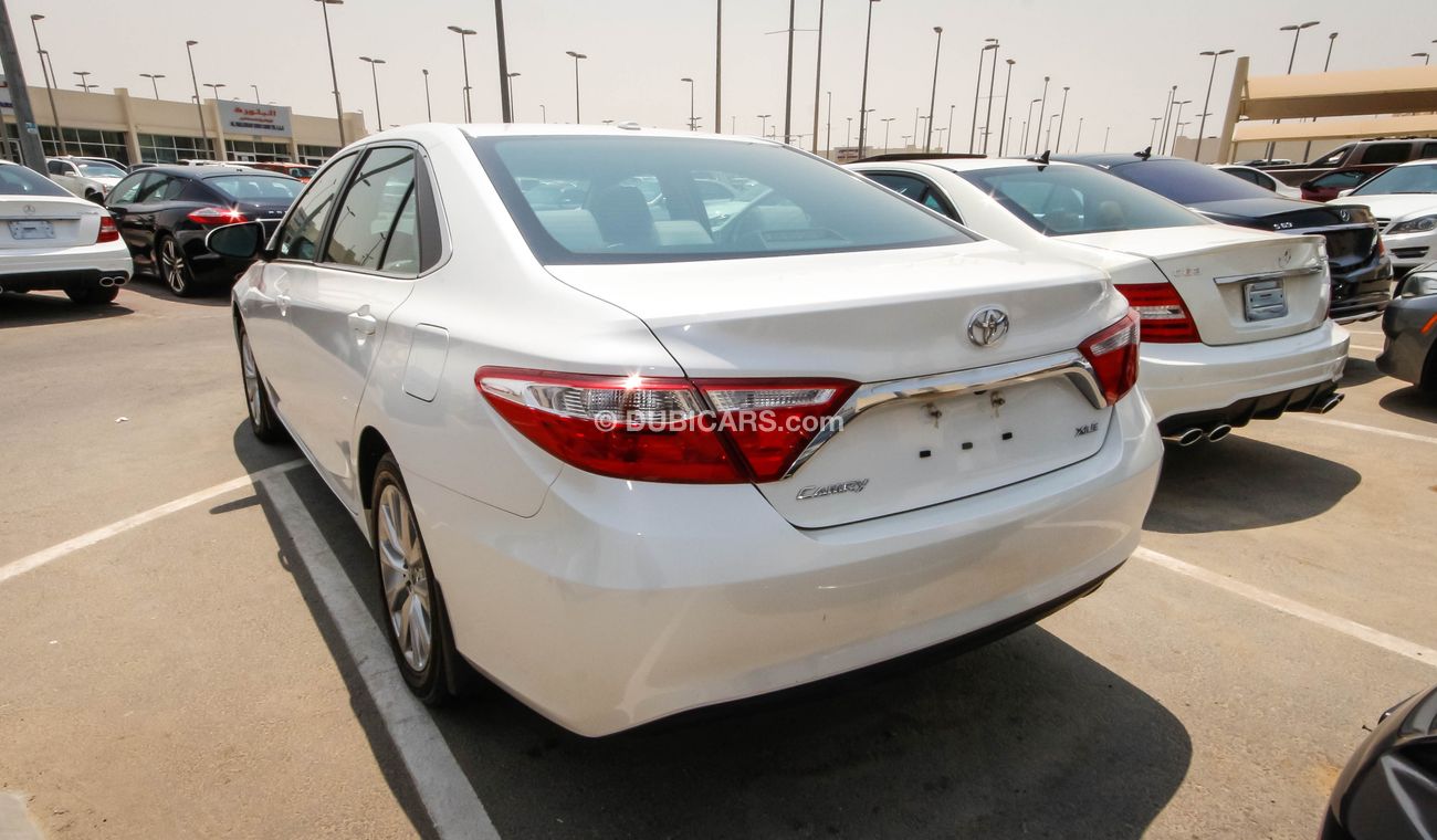 Toyota Camry XLE