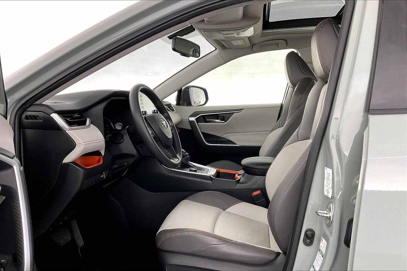 Chevrolet Captiva Premier | 1 year free warranty | 0 Down Payment