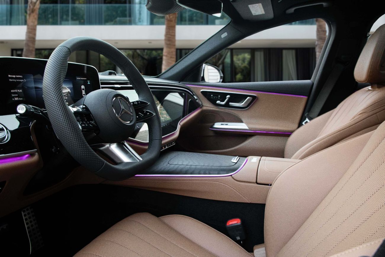 Mercedes-Benz E200 5,660 P.M | 0% Downpayment | E200 AMG | AGENCY WARRANTY!