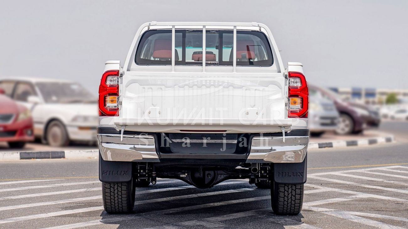 تويوتا هيلوكس TOYOTA HILUX DC 2.7P MT 4X4 P.WINDOW MY2023