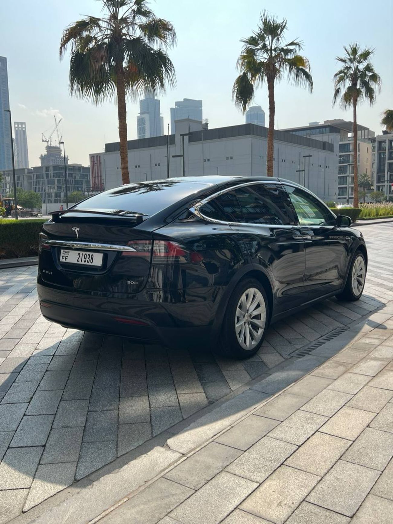 تسلا موديل اكس Long Range (AWD)