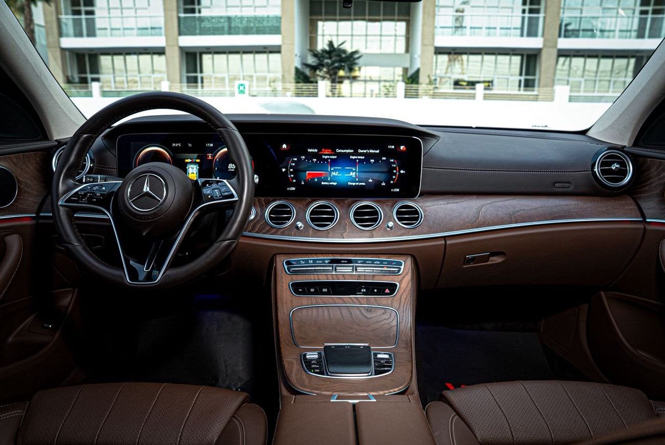 مرسيدس بنز E200 Premium 2.0L