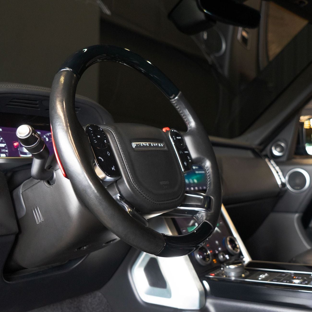 لاند روفر رينج روفر AED 2,969  P.M • 0% Downpayment • Rover Range Rover Vogue SE P525 • 1 Year Warranty