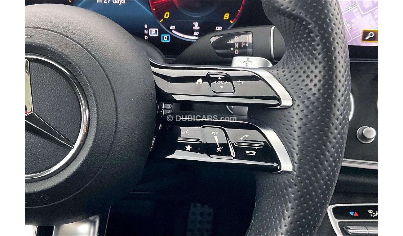 Mercedes-Benz E300 Premium (AMG Line)