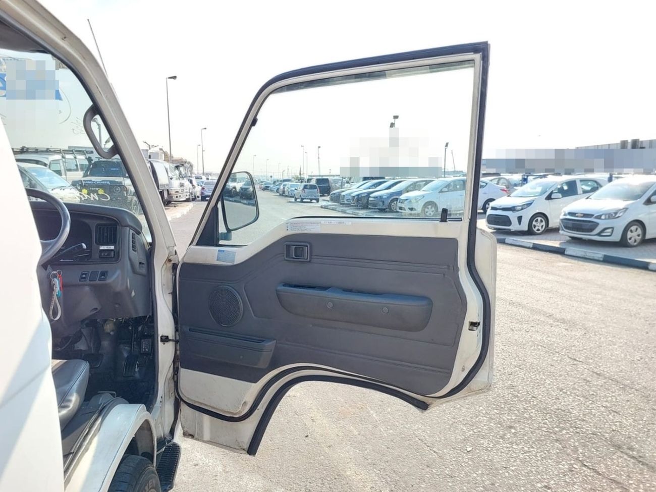 نيسان كارافان NISSAN CARAVAN VAN RHD 1999 MODEL 3.1 L DIESEL AUTOMATIC(PM07780)