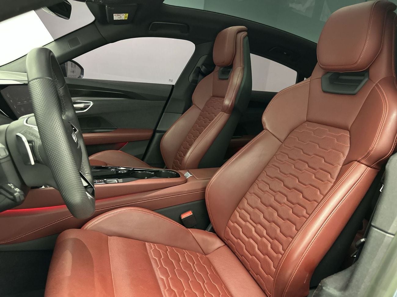 أودي إي ترون جي تي e-tron GT quattro 530hp (Ref# 7008025)