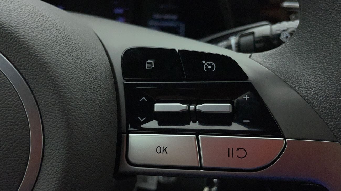 Hyundai Elantra GL 1.6 | Zero Down Payment | Free Home Test Drive