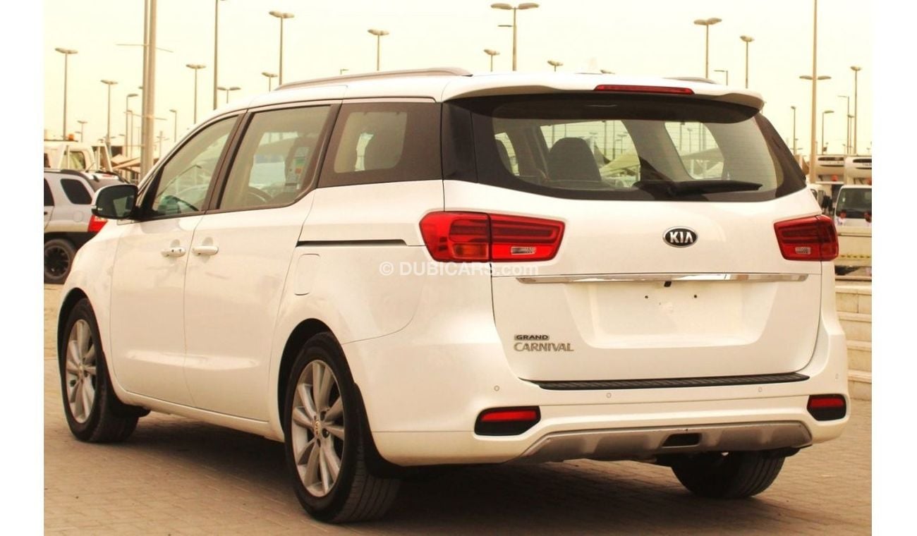 كيا كارنيفال SXL كيا كرنيفال 2019 خليجي بحالة ممتازة