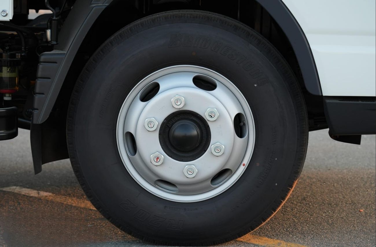 ميتسوبيشي فوسو كانتير كانتر شاحنة ديزل مانوال