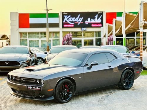 Dodge Challenger R/T 5.7L (370 HP) | Monthly 1600/- | 0% DP | Touch Screen | Sport Mode | # 25824