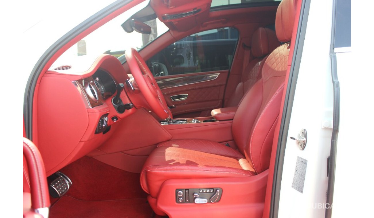 Bentley Bentayga (2018) V12 6.0L TWINE TURBO, GCC