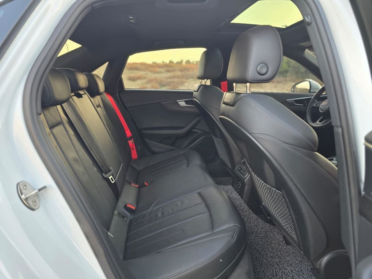 أودي A4 40 TFSI S-LINE 2.0L