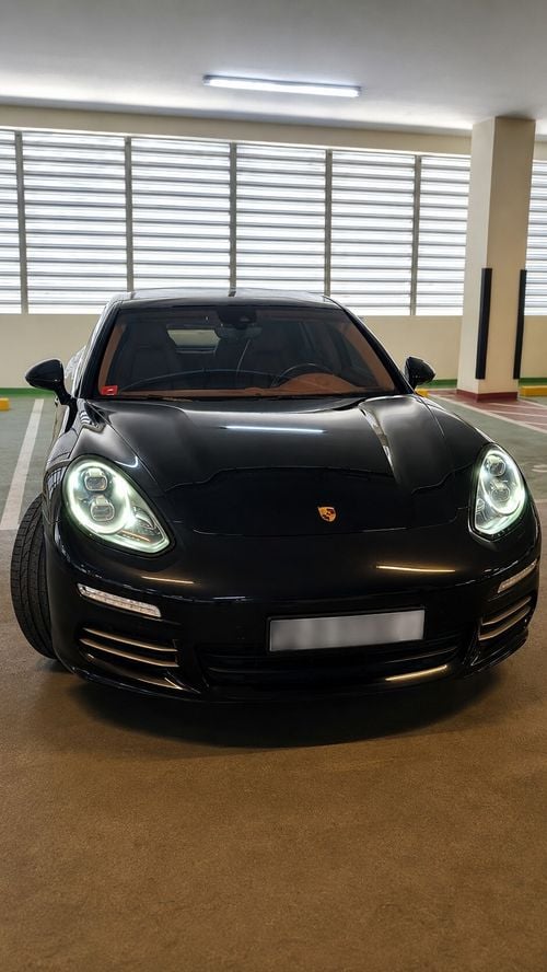 Porsche Panamera 4S