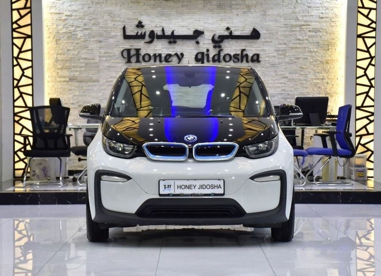 بي أم دبليو i3 EXCELLENT DEAL for our BMW i3 eDrive ( 2019 Model ) in White & Black Color GCC Specs