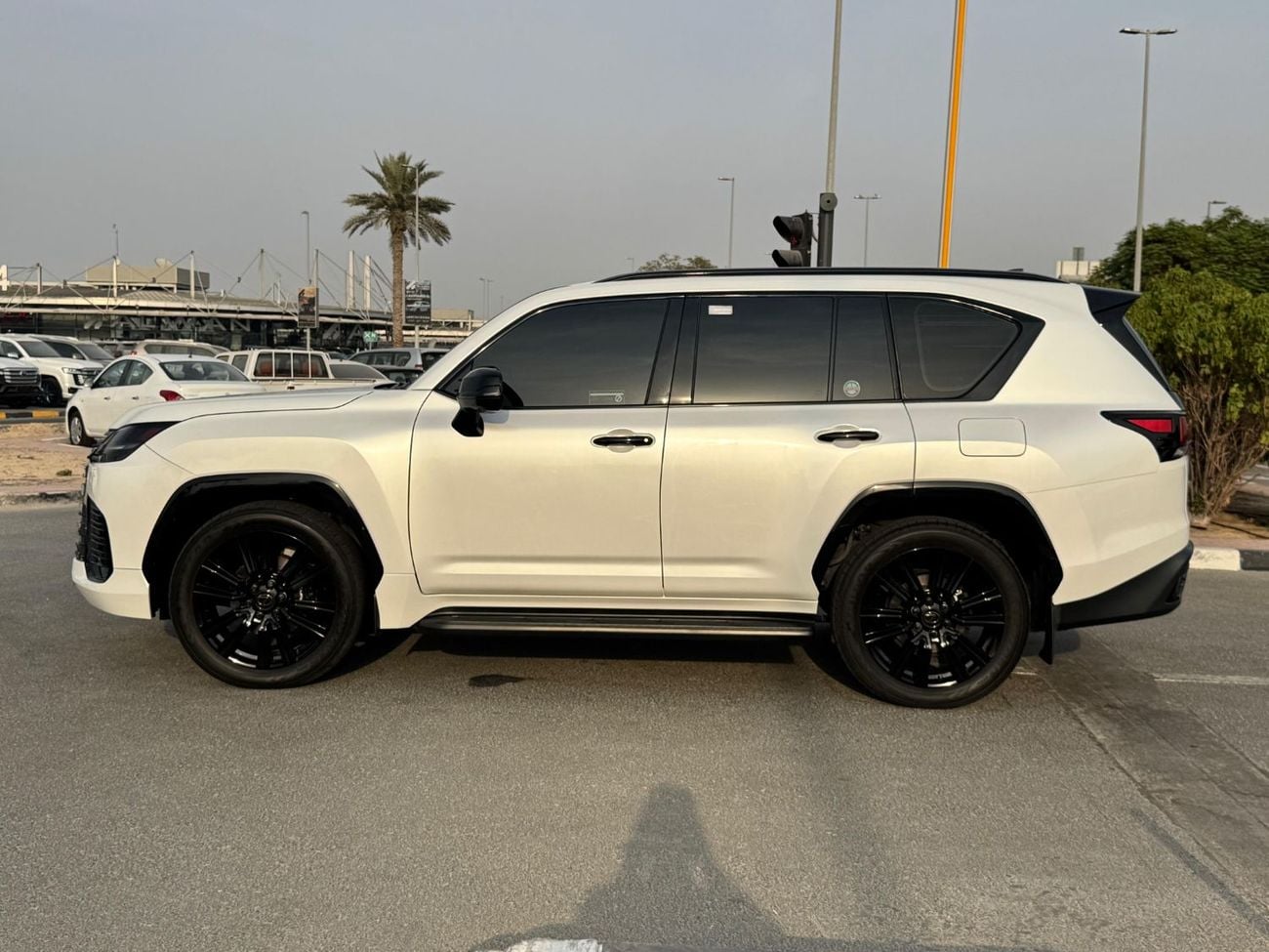Lexus LX600 SIGNATURE