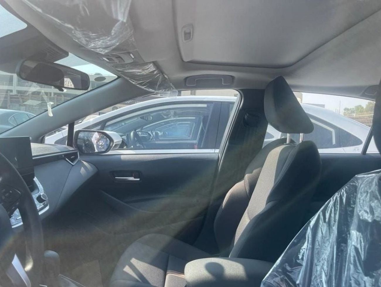 Toyota Corolla 1.8 L HYBRID LEVIN