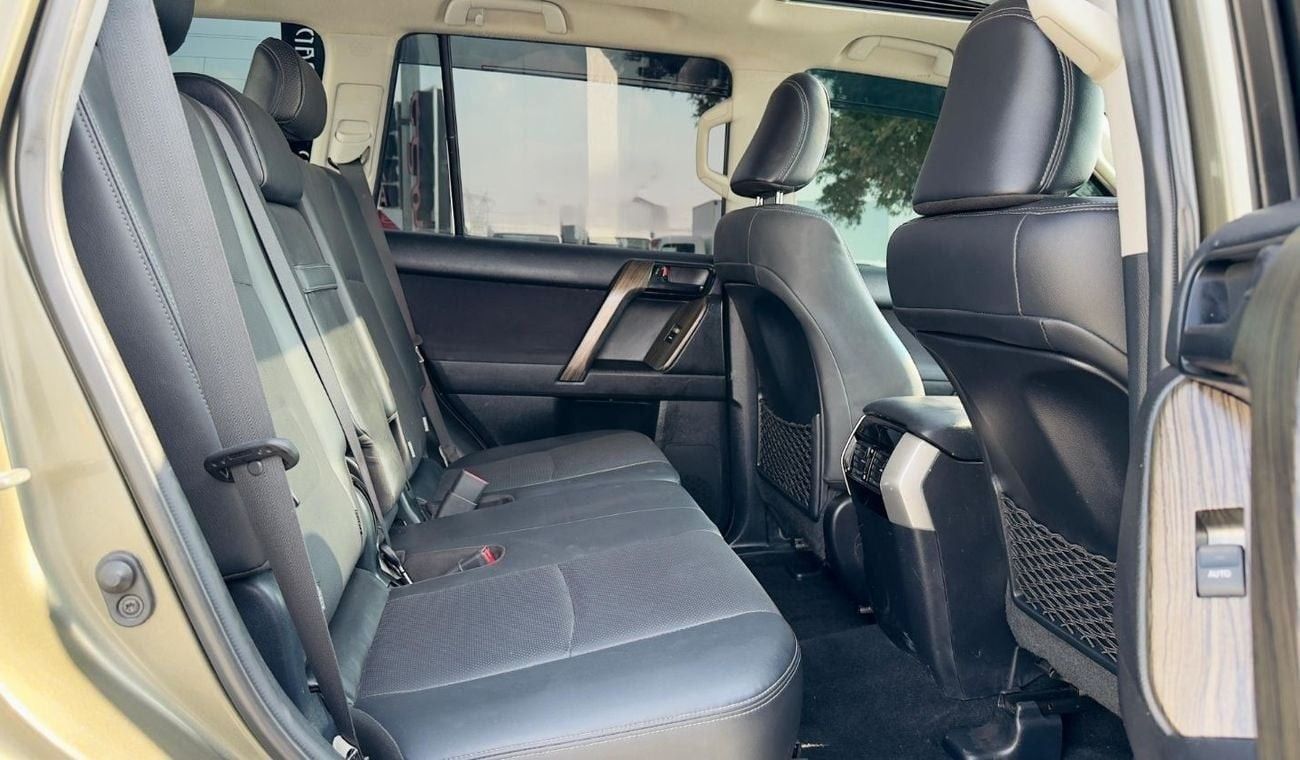 Toyota Prado PREMIUM BULL BAR | ROOF RACK WITH SIDE LADDERS | RHD | 2016 | 2.8L DIESEL ENGINE | (AT) | REAR VIEW