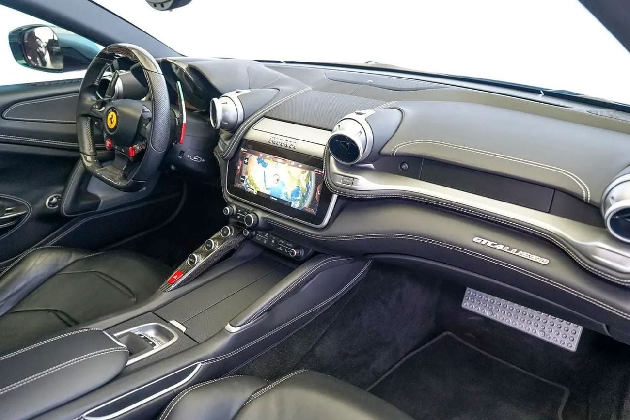 Ferrari GTC4 LUSSO