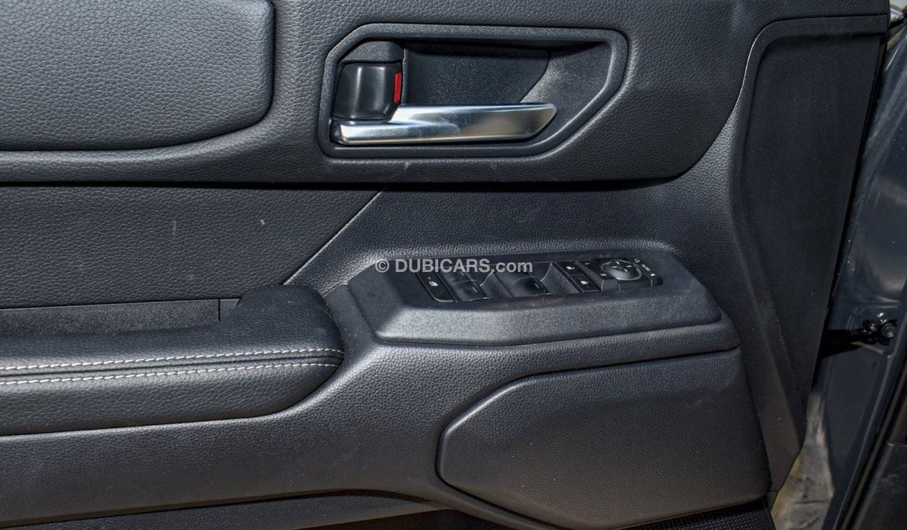 Toyota Prado Prado 2.7l - Leather Seats - Driver Electric Seat - 18" Alloy Wheels - Arm Rest - 7 Seater