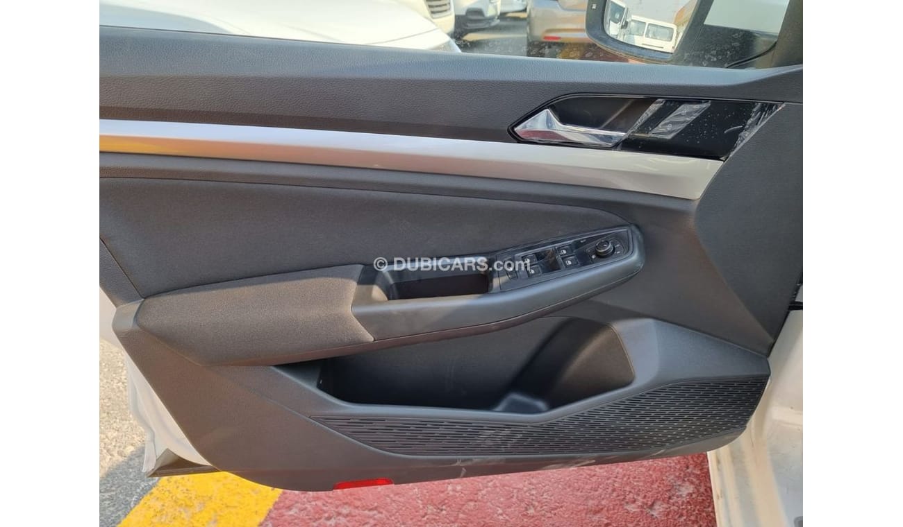 فولكس واجن بورا فولكس فاجن إي بورا كهرباء بالكامل ، بطارية 39.76 كيلو وات في الساعة ، مدى 276 كم ، موديل 2020