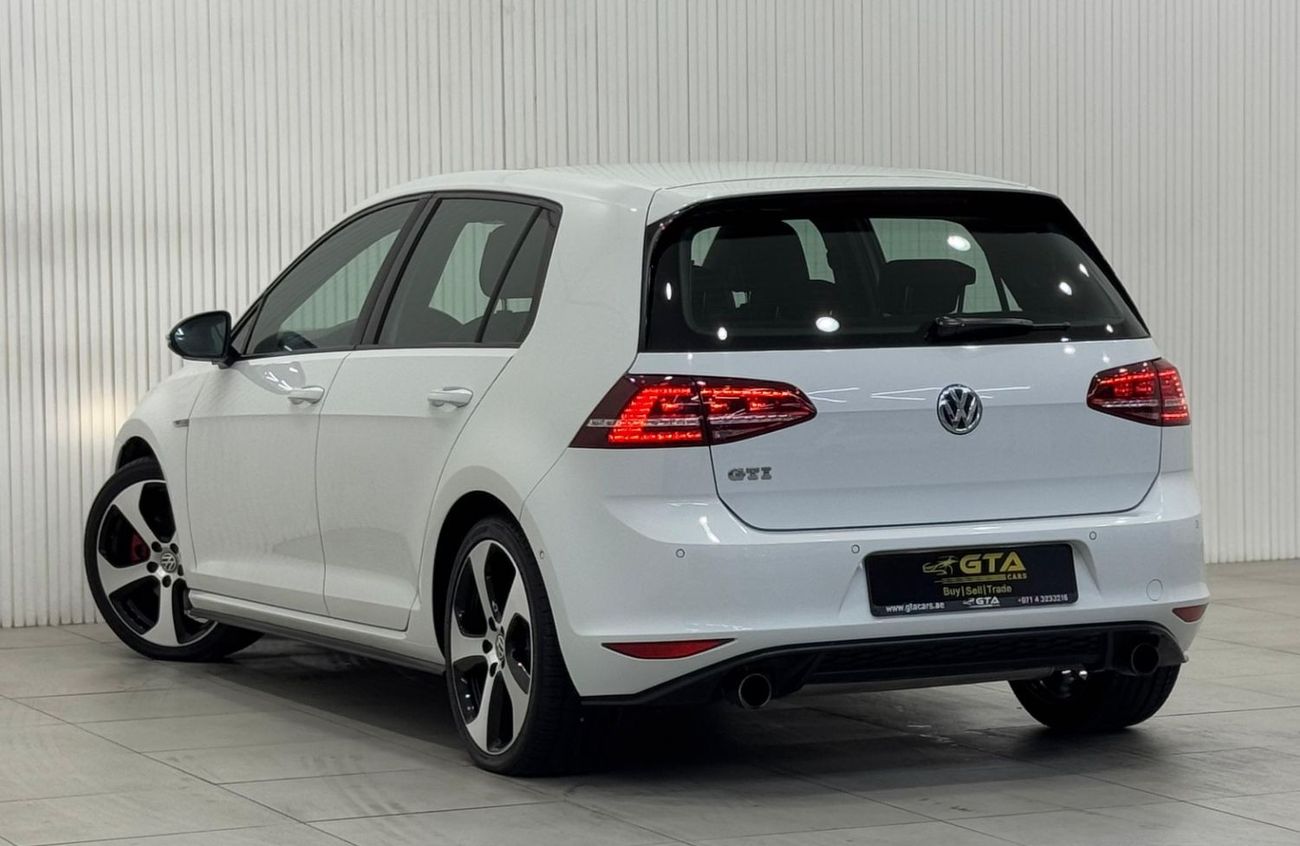 فولكس واجن جولف GTI 2016 Volkswagen Golf GTI, Service History, Excellent Condition, GCC