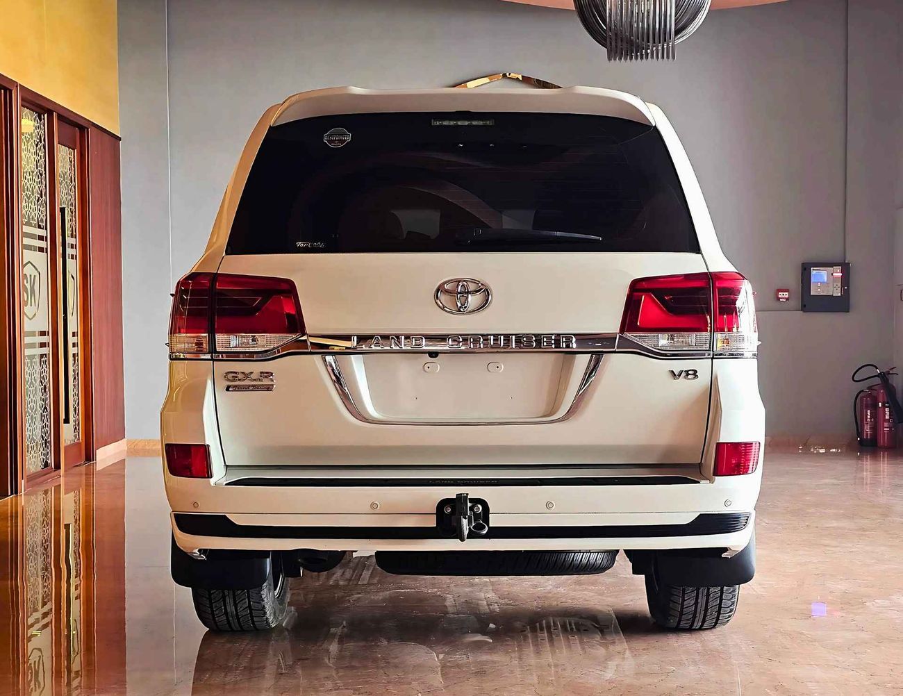 Toyota Land Cruiser GXR/ V8 4.6L/ FULL OPTION / GCC / EXPORT ONLY / LOT#22256