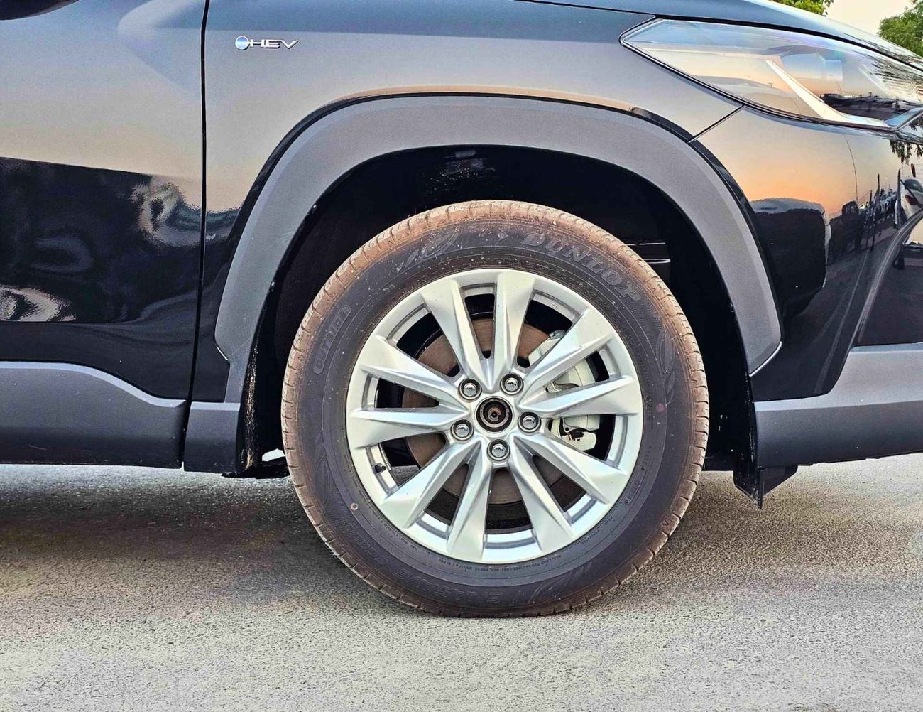 Toyota Corolla Cross HYBRID ELITE HEV / 2.0L V4 / SUNROOF / (CODE # CRCHC)