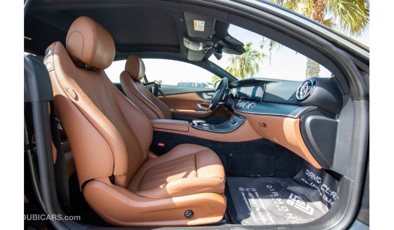 مرسيدس بنز E300 Mercedes Benz E300 Coupe AMG Panoramic Full Option 2019 GCC Under Warranty