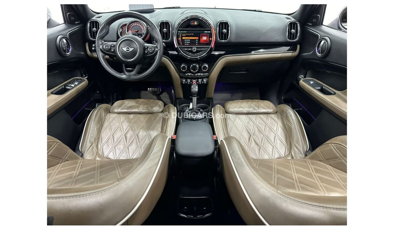 Mini Cooper S Countryman 2017 Mini Countryman , Full Service History, Warranty, GCC
