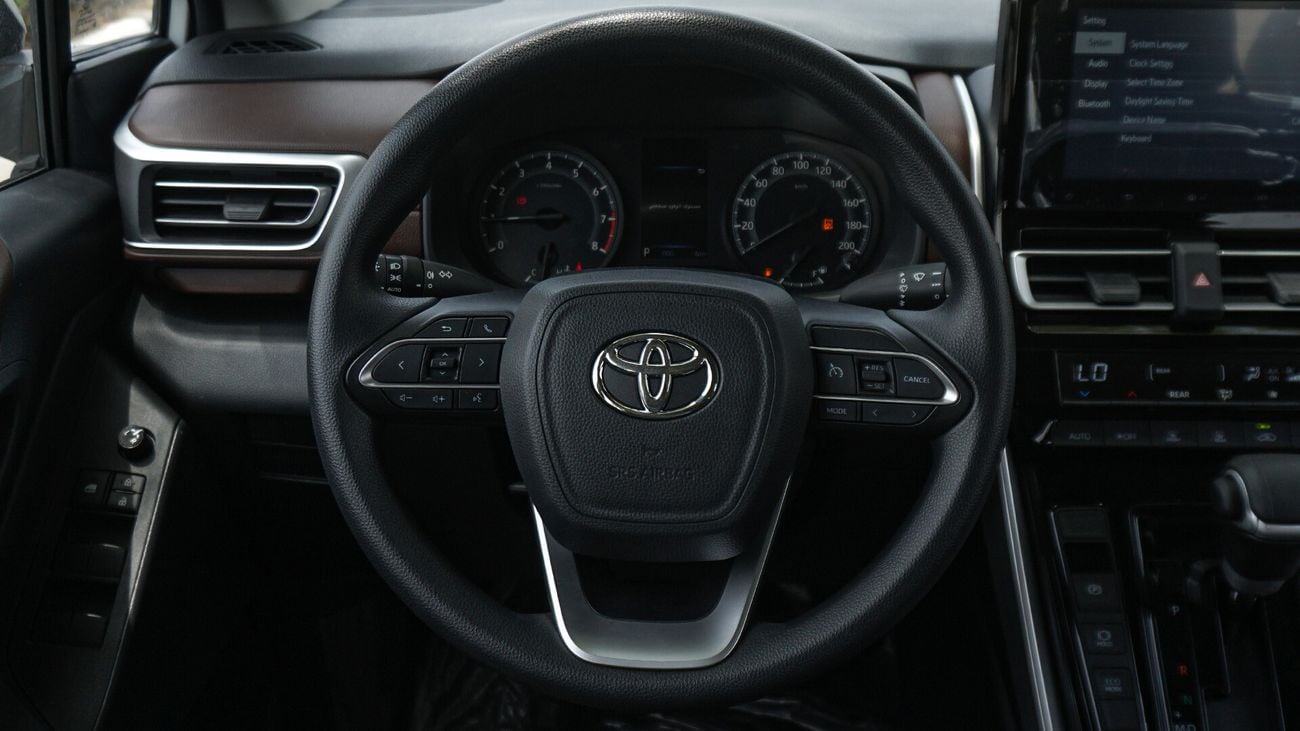 Toyota Innova 2024, PETROL 2.0L 0KM, GCC SPEC, 8-SEATERS, EXPORT PRICE