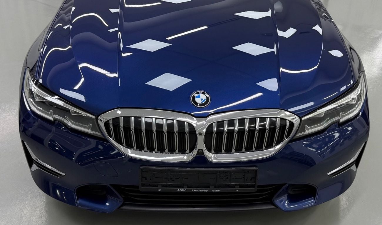 BMW 330i LUXURY LINE
