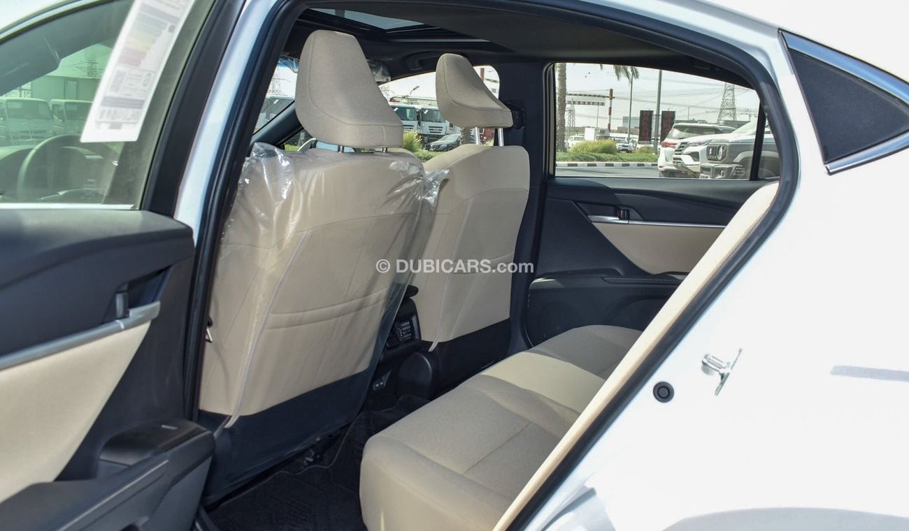 تويوتا كامري LE