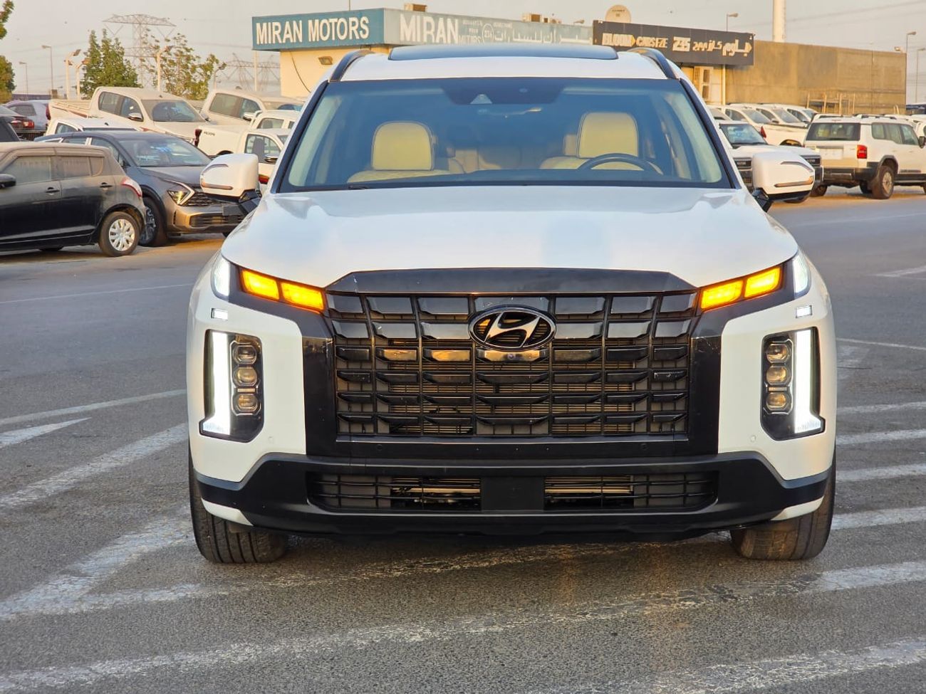 Hyundai Palisade 2021 Model Calligraphy Two sunroof and 360 camera