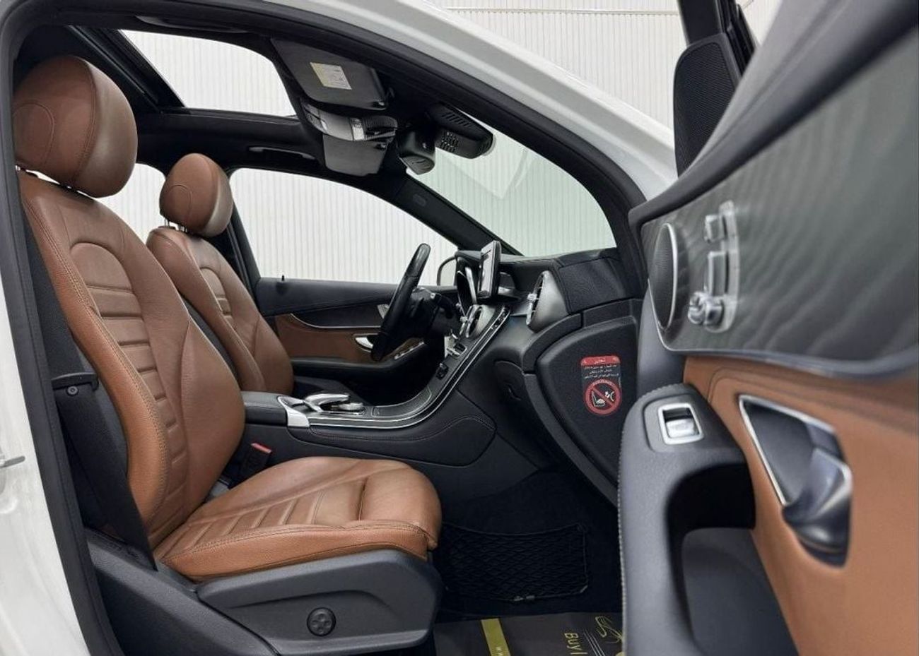 Mercedes-Benz GLC 250 4MATIC 2.0L 2016 Mercedes Benz GLC250 AMG 4MATIC, Service History, Low Kms, Excellent Condition, GCC