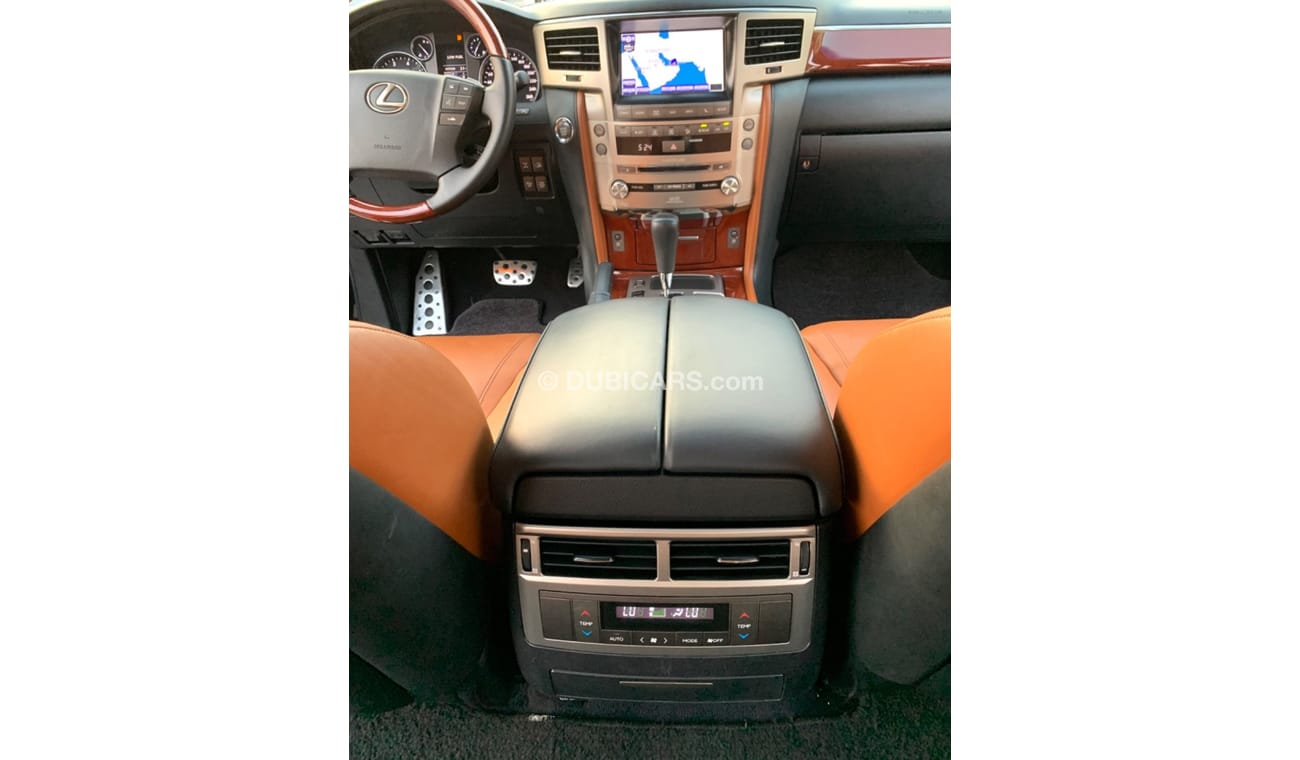 Lexus LX 570
