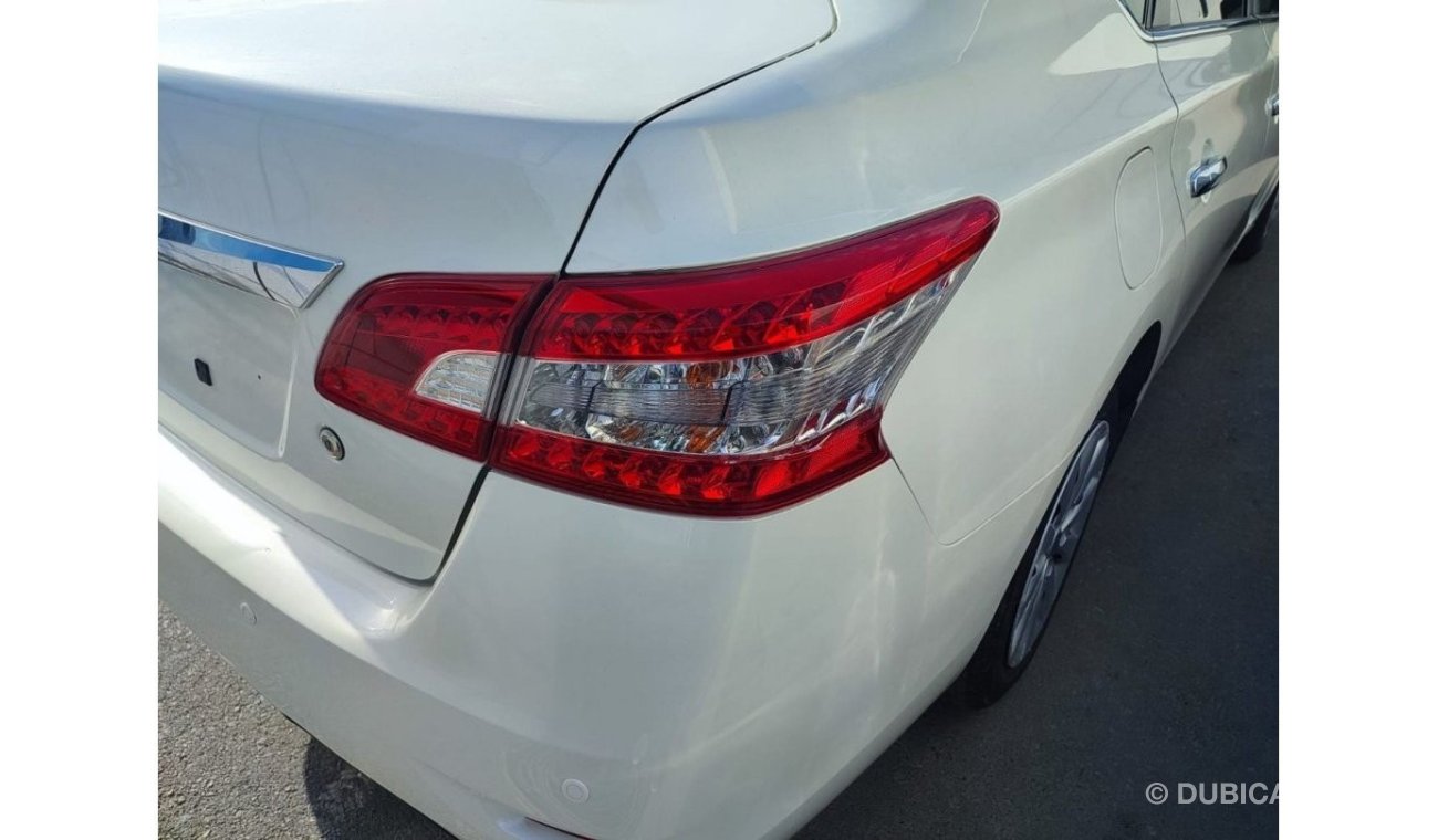 نيسان سنترا NISSAN SENTRA AWR 2020 GCC | Km 122190 | WHITE