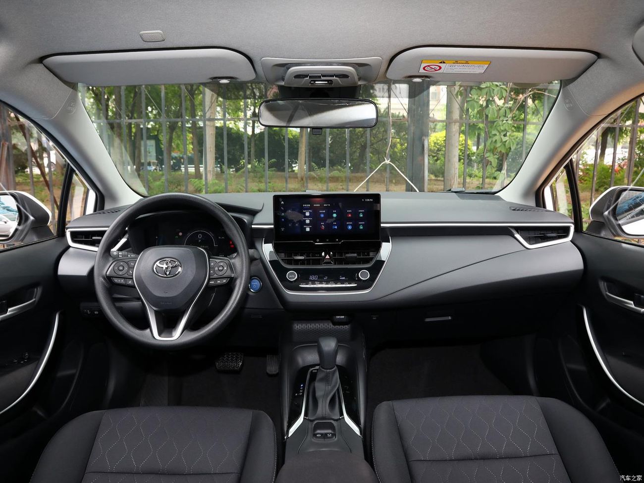 Toyota Corolla 2025 Toyota Corolla Pioneer Edition Sedan HEV 1.8L 4-Cyl Hybrid CVT FWD Export Only