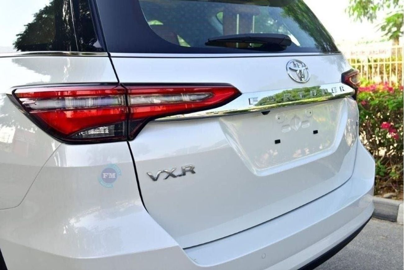 Toyota Fortuner VXR V6 4.0L Petrol 4WD 7 Seater Automatic