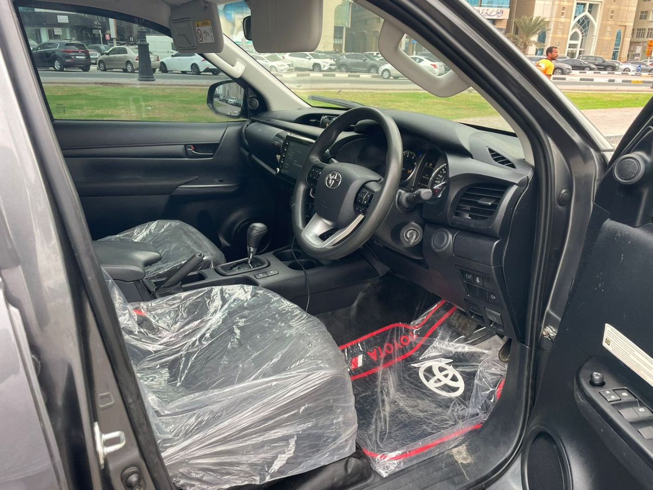 Toyota Hilux Toyota Hilux 2020Model Diesel engine 2.8L colour Grey Transmission Automatic Interior Black 5seater 