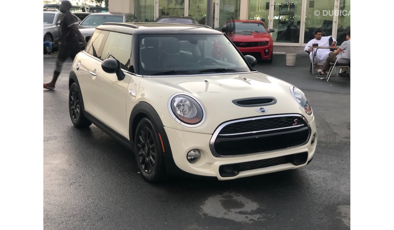 Mini Cooper S Mini copper model 2018 car prefect condition full option low mileage panoramic roof leather seats ba