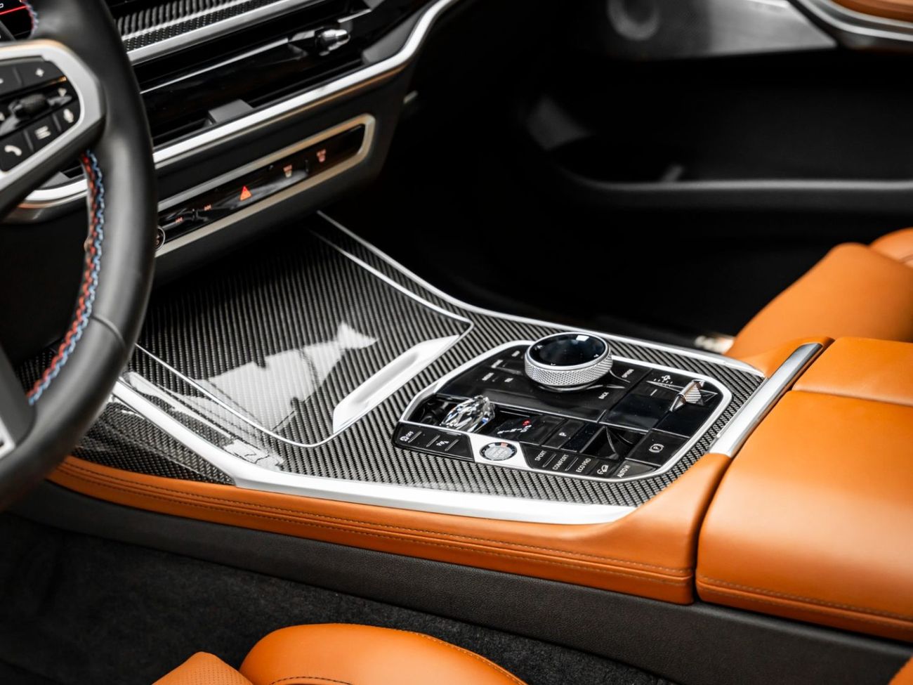 BMW X7 M50i 4.4L (523 HP) 2024 BMW X7 M60i, 2029 BMW Warranty + Service Contract, Low Kms, GCC