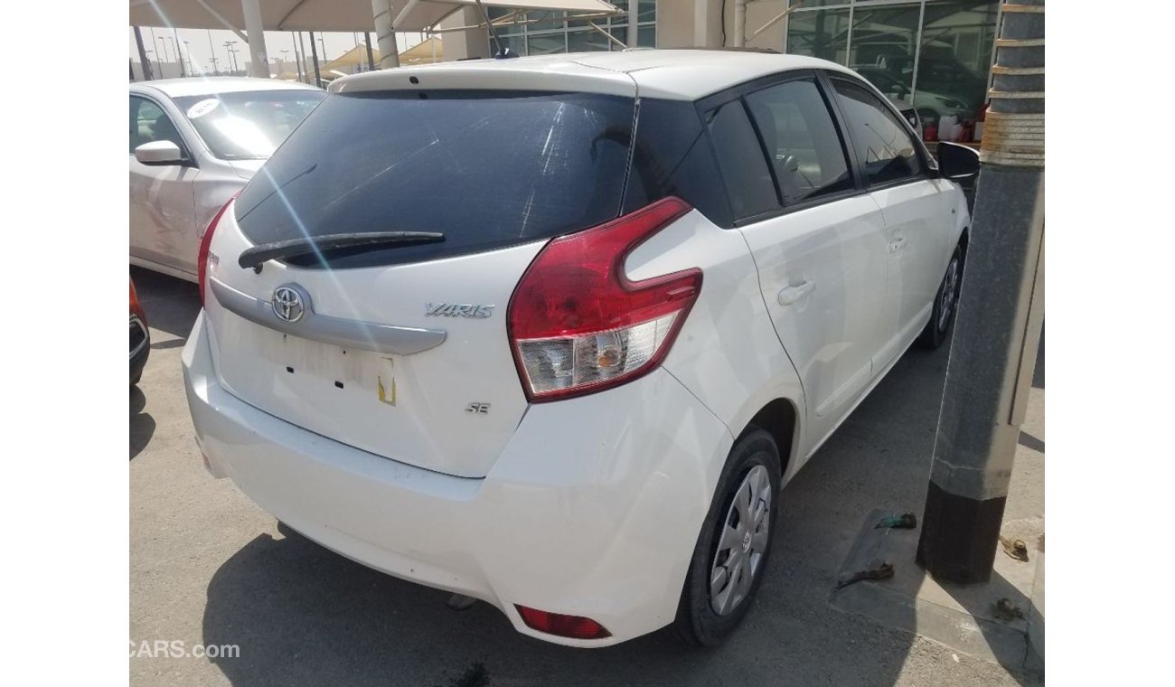 Toyota Yaris Toyota Yaris 2015 SE GCC without accident is very clean inside and out and does not need any expense