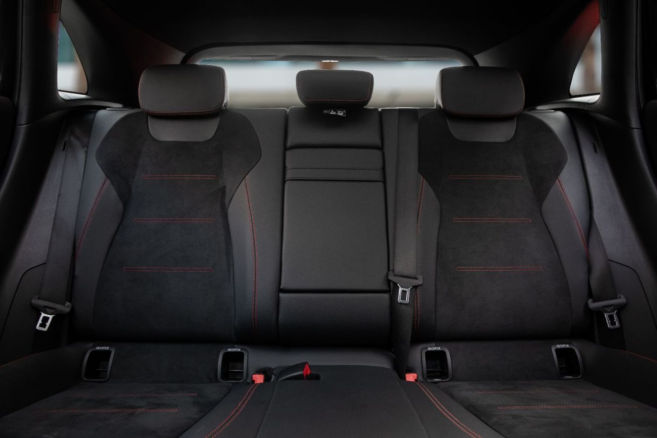 مرسيدس بنز EQA 350 EQA 350 | 3,330 P.M | 0% Downpayment | Extraordinary Condition!