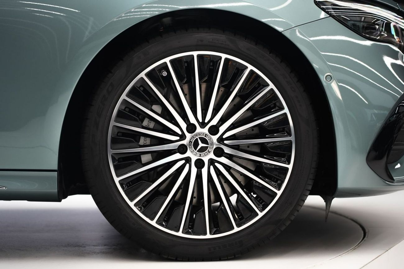 مرسيدس بنز E200 