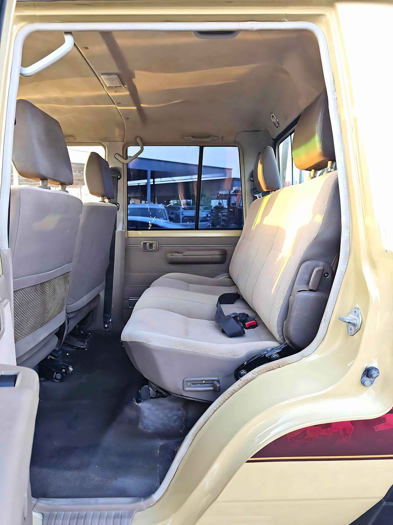 Toyota Land Cruiser Pick Up / 4 DOOR/ PETROL MANUAL V6/ EXPORT ONLY/ LOT# 69619